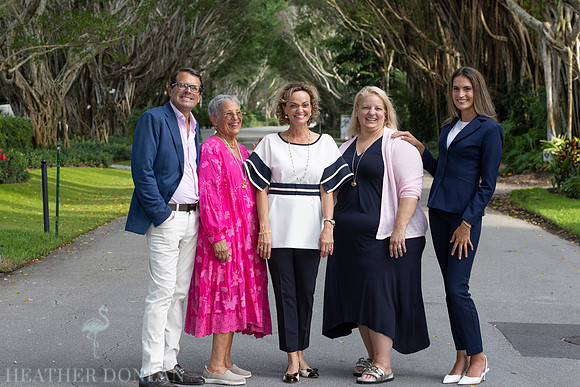 ©2023HeatherDonlan_0087_Bua-Bell Shoot (05.31.26)