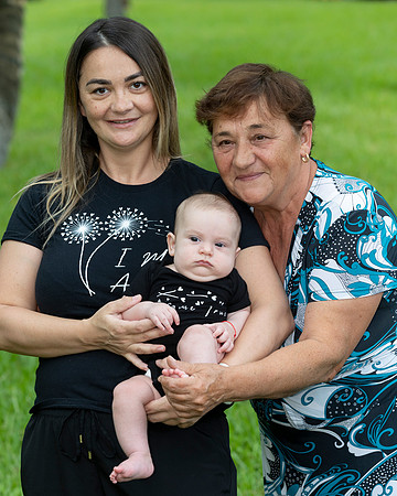 ©2023HeatherDonlan_4573_Topan, Adrien + Family (08.25.26)