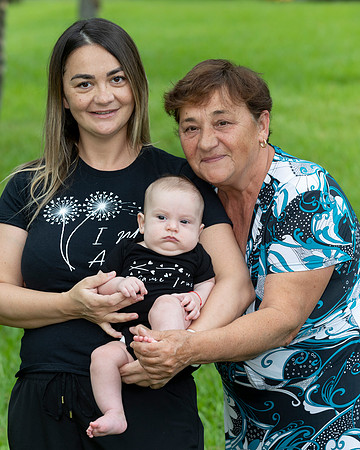 ©2023HeatherDonlan_4571_Topan, Adrien + Family (08.25.26)