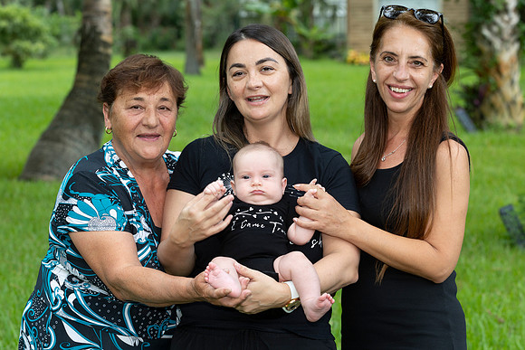 ©2023HeatherDonlan_4598_Topan, Adrien + Family (08.25.26)