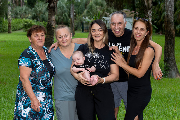 ©2023HeatherDonlan_4630_Topan, Adrien + Family (08.25.26)