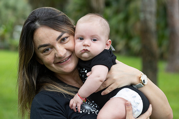 ©2023HeatherDonlan_4706_Topan, Adrien + Family (08.25.26)
