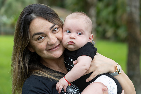 ©2023HeatherDonlan_4723_Topan, Adrien + Family (08.25.26)