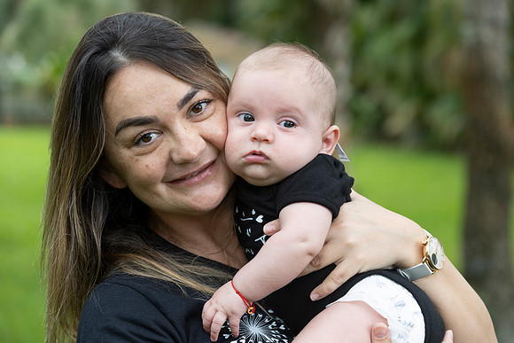 ©2023HeatherDonlan_4725_Topan, Adrien + Family (08.25.26)